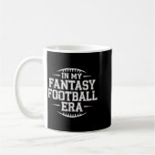 Mug In My Fantasy Football Era Retro Groovy Who Love F (Gauche)