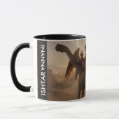 Mug Inanna de style BD avec dinosaure (Gauche)