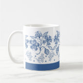 Mug Indigo bleu personnalisé sur la boue florale blanc (Gauche)