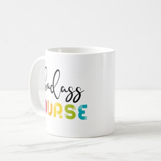 Mug Infirmière Badass (Devant gauche)