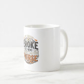 Mug Infirmière de dialyse Halloween Balai Cassa Concep (Devant droit)
