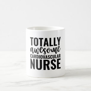 Mug Infirmière en cardiologie totalement géniale