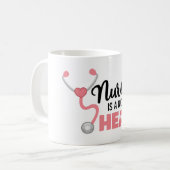Mug Infirmière Est Une Oeuvre De Coeur Coupe Infirmièr (Devant gauche)