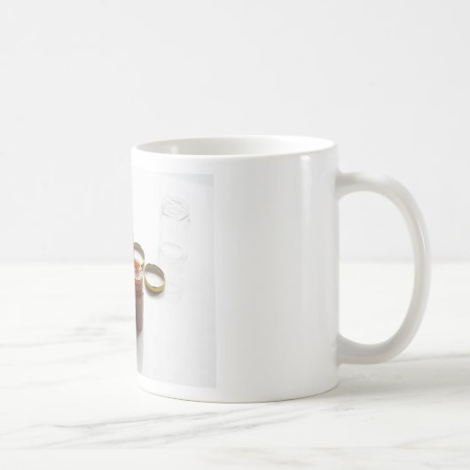 Mug Ingrédients et préparation de la chutney d'oignon  (Droite)