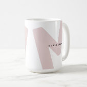 Mug Initiale et nom personnalisés surdimensionnés mode (Devant droit)