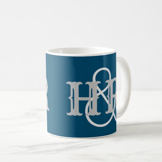 Mug Initiales d'un couple heureux sur un (Devant droit)