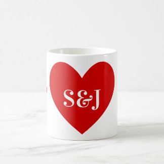 Mug Initiales personnalisées Forme simple de coeur rou
