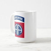 Mug Insigne de la 82e division aéroportée Vétéran mili (Devant gauche)