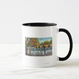 Mug Inspection dans le camp, soldats dans la formation