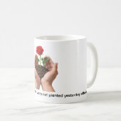 Mug Inspirational Rose in Caring Hands (Devant droit)