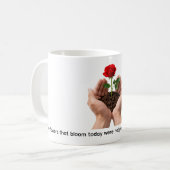 Mug Inspirational Rose in Caring Hands (Devant gauche)