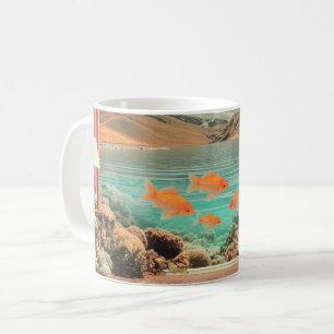 Mug Intérieur surréaliste avec poissons et paysage au 