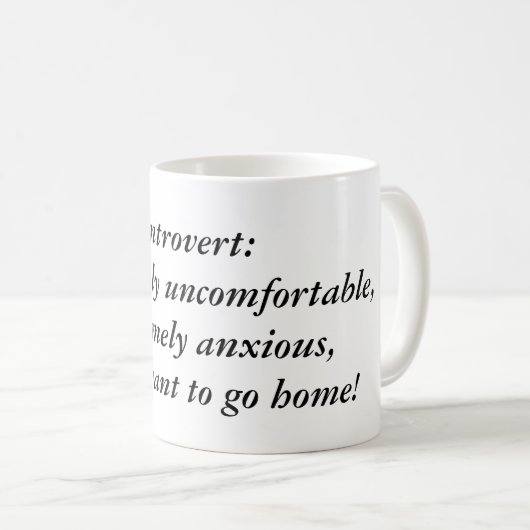 Mug Introvert : Powered by Silence & Caffeine (Devant droit)