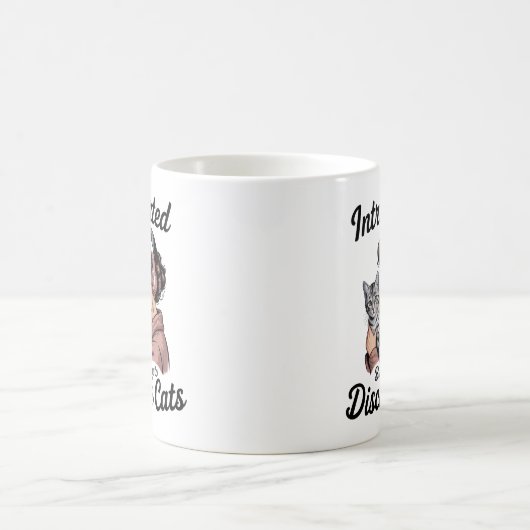 Mug "Introverted But Willing to Discuss Cats" Funny (Centre)