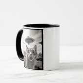 Mug Invasion d'aliens de selfie de chat  (Devant gauche)