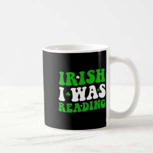 Mug Irlandais lisait un livre du trèfle de la Saint-Pa