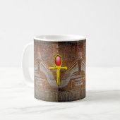 Mug ISIS, GOLD ANKH, ROUGE RUBY DÉesse égyptienne Brow (Devant gauche)