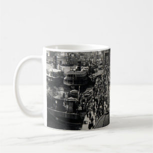 Mug ISTANBUL, TURQUIE - CIRCA années 1900 : cityscap V