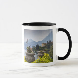 Mug Italie, province de Lecco, Varenna. Villa Monaster