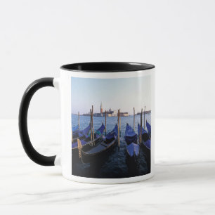Mug Italie, Vénétie, Venise, Rangée de Gondolas et 