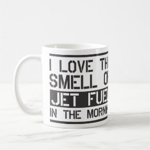 Mug j'adore l'odeur du jet fuel le matin