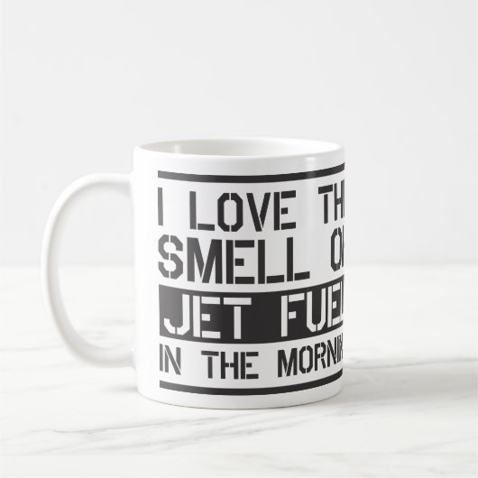 Mug j'adore l'odeur du jet fuel le matin (Gauche)