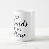 Mug J'adore me mettre les mains autour et avaler (Centre)