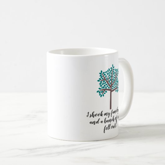 Mug J'ai secoué mon arbre généalogique qu'un groupe (Devant droit)