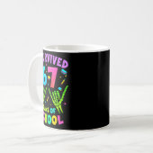 Mug J'ai survécu 67 jours de mains de squelette d'enfa (Devant gauche)