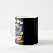 Mug J'ai survécu 67 jours d'école Mème drôle Professeu (Devant gauche)