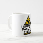 Mug J'ai survécu à des retombées radioactives vendredi (Devant gauche)
