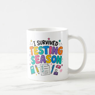 Mug J'ai survécu à la saison des tests Humour scolaire