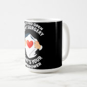 Mug J'ai survécu Chirurgie du coeur ouvert Bypass Coeu (Devant droit)