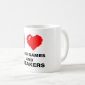 Mug J'aime les jeux vidéo et les baskets (Devant droit)