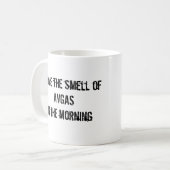 Mug J'aime l'odeur d'AVGAS pendant le matin ! (Devant gauche)