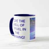 MUG J'AIME L'ODEUR DU KÉROSÈNE PENDANT LE MATIN ! (Devant gauche)