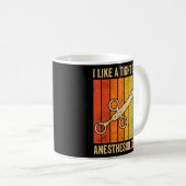 Mug J'Aime Un Anesthésiologiste Du Sceau Serré (Devant droit)