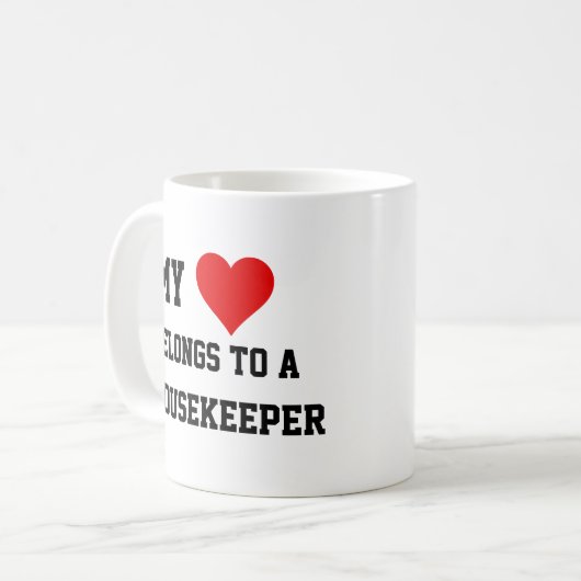 Mug J'Appartiens À Un Ménagère (Devant gauche)