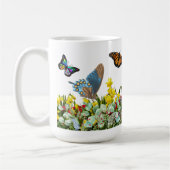 Mug Jardin aux fleurs de papillons avec tulipes et mar (Gauche)
