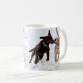 Mug Jaune et chocolat labrador retriever (Devant droit)