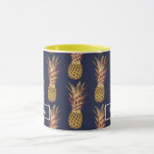 Mug Jaune tropical de bleu marine d'ananas (Centre)