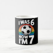Mug J'avais 6 ans maintenant j'ai 7 ans Football Anniv (Centre)