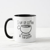 Mug Je cours sur le café et les sarcasmes (Gauche)