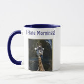Mug Je déteste des matins, girafe collant la langue (Gauche)