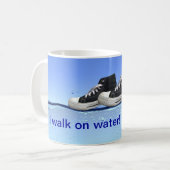 Mug Je Marche Sur L'Eau (Devant gauche)