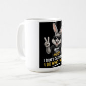 Mug Je m'en fiche complètement des carottes (Devant gauche)