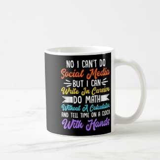Mug Je ne peux pas faire les médias sociaux mais je pe