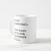 Mug Je ne suis pas Jugmentalement drôle Bureau (Devant gauche)