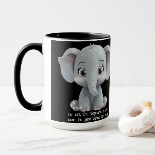 Mug Je ne suis pas l'éléphant dans la pièce (Avec donut)