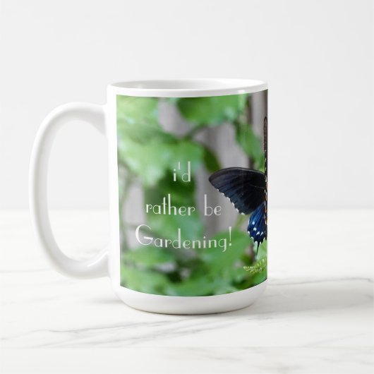 Mug Je préfère être Gardening ! Joli papillon (Gauche)